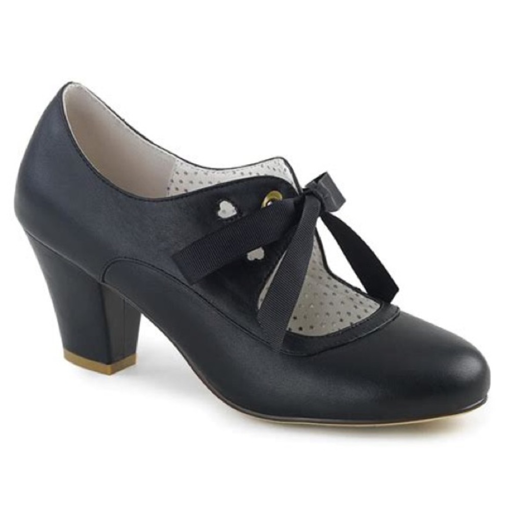 Pinup Couture Mary Jane pumps -size 8